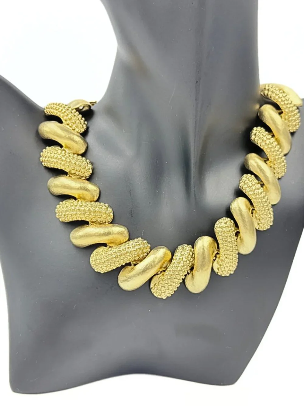Stunning Signed Textured Gold Plate Modernist Byzantine Collar Necklace